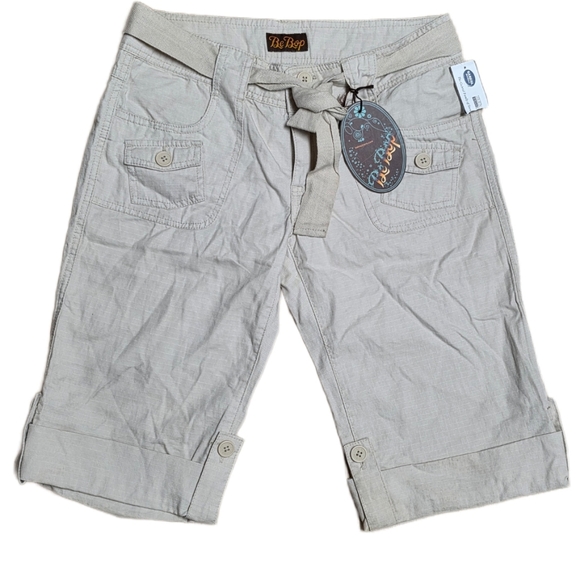 NWT BeBop Women's Ramie Cotton Tan Cargo Shorts Roll-up Tab Button Detail Size 7 - Picture 1 of 4